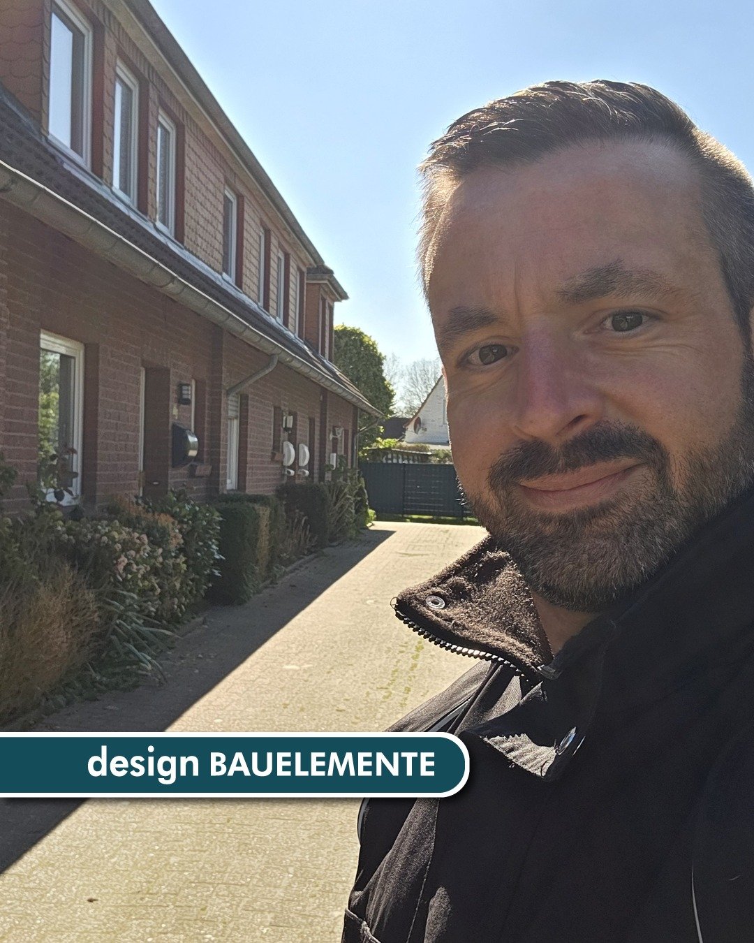 Dann haben wir die Wohnungseingangstür gesehen. Eingetreten. Komplett demoliert. Erster Gedanke: Einbruch. Zweiter Gedan