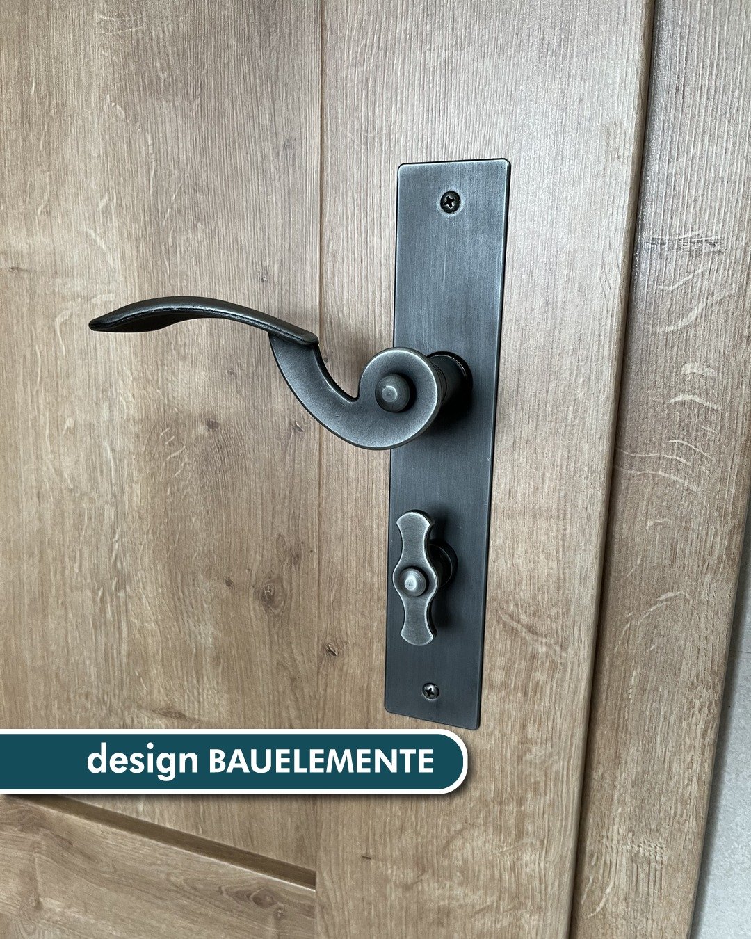 Verbaut wurden Innentüren von Herholz aus der SPECTRUM - Serie, Modell 30 in der Oberfläche Decora Vital Asteiche. Eine